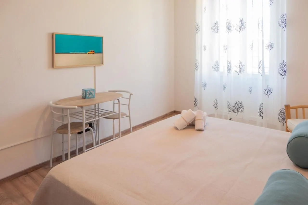Biggy Apartment Όλμπια 0*,