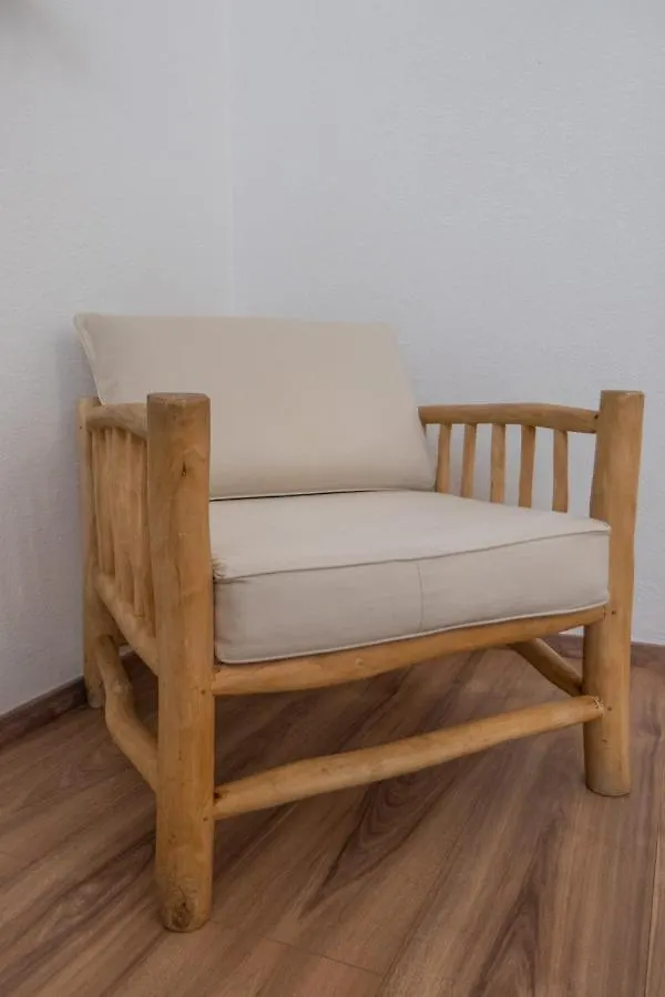 Biggy Apartment Όλμπια
